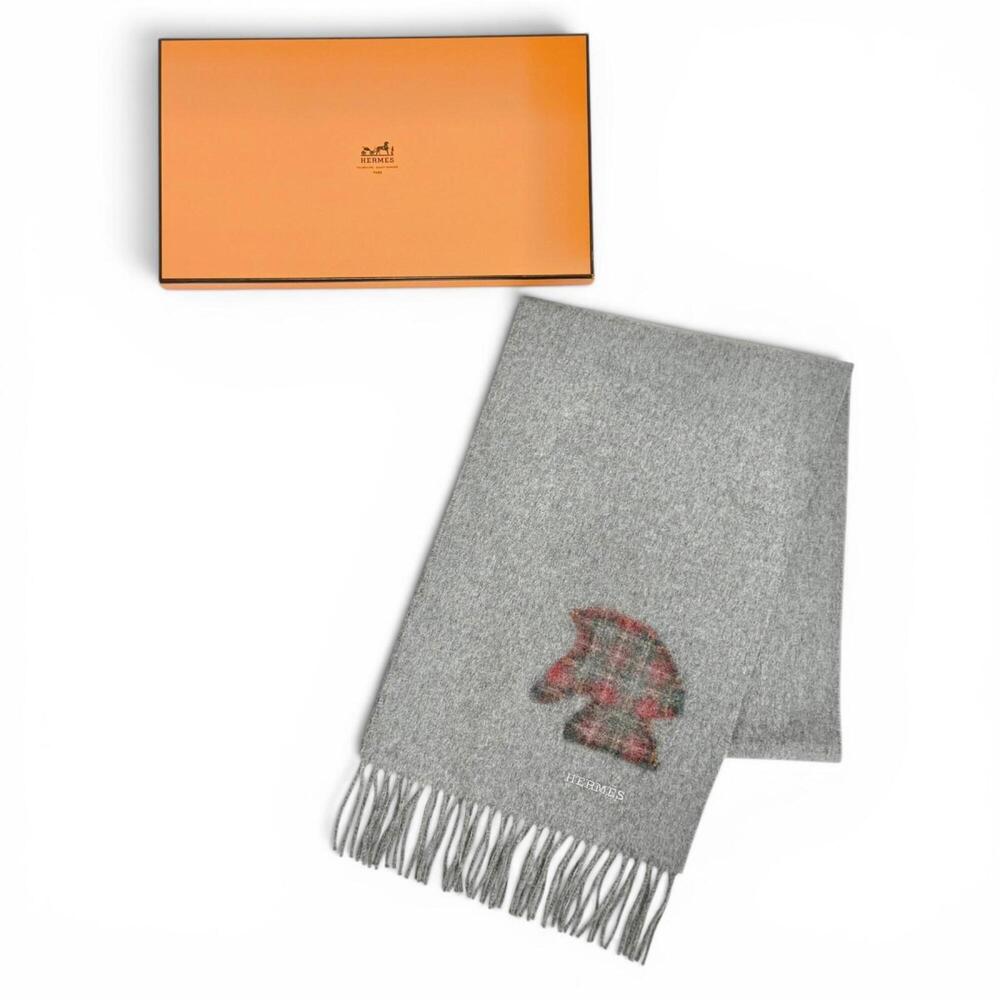 HERMES Gray Scarf - Picture 2 of 9